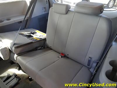 2014 Toyota Sienna XLE 8-Passenger   - Photo 19 - Cincinnati, OH 45255