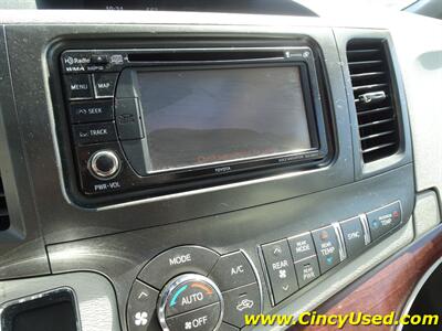 2014 Toyota Sienna XLE 8-Passenger   - Photo 28 - Cincinnati, OH 45255