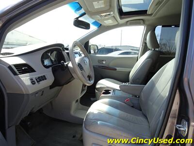 2014 Toyota Sienna XLE 8-Passenger   - Photo 13 - Cincinnati, OH 45255