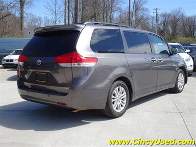 2014 Toyota Sienna XLE 8-Passenger   - Photo 5 - Cincinnati, OH 45255