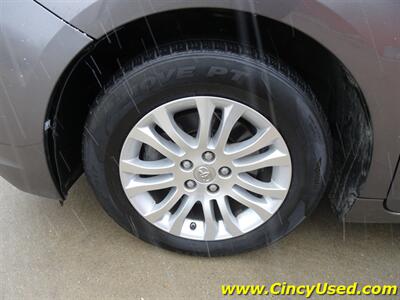2014 Toyota Sienna XLE 8-Passenger   - Photo 33 - Cincinnati, OH 45255