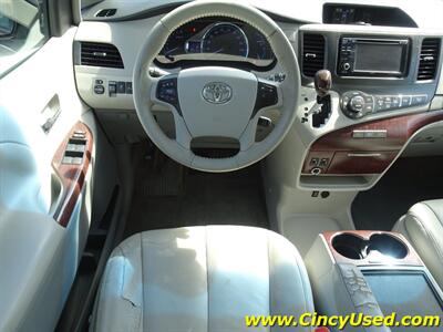 2014 Toyota Sienna XLE 8-Passenger   - Photo 17 - Cincinnati, OH 45255
