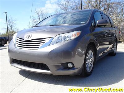 2014 Toyota Sienna XLE 8-Passenger   - Photo 9 - Cincinnati, OH 45255