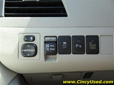 2014 Toyota Sienna XLE 8-Passenger   - Photo 33 - Cincinnati, OH 45255