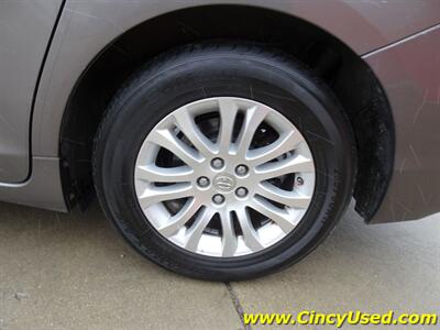 2014 Toyota Sienna XLE 8-Passenger   - Photo 31 - Cincinnati, OH 45255