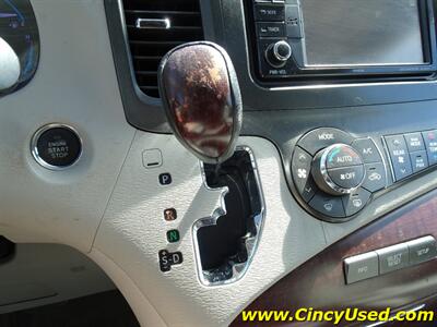 2014 Toyota Sienna XLE 8-Passenger   - Photo 26 - Cincinnati, OH 45255