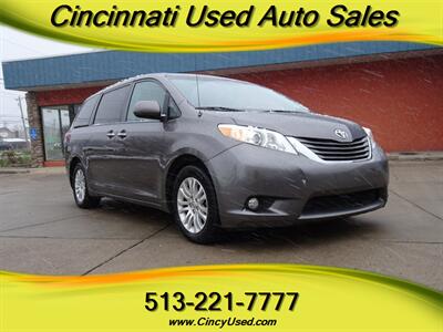 2014 Toyota Sienna XLE 8-Passenger Minivan