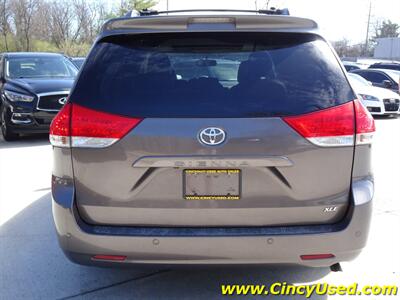 2014 Toyota Sienna XLE 8-Passenger   - Photo 6 - Cincinnati, OH 45255