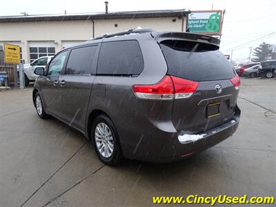 2014 Toyota Sienna XLE 8-Passenger   - Photo 9 - Cincinnati, OH 45255