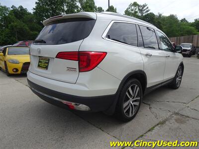 2016 Honda Pilot Touring  3.5L V6 AWD - Photo 4 - Cincinnati, OH 45255