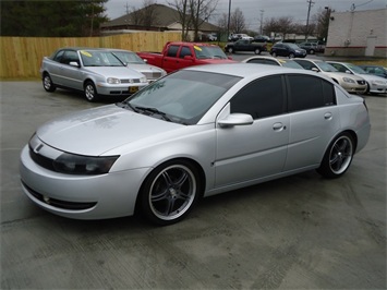 2004 Saturn Ion 2   - Photo 3 - Cincinnati, OH 45255