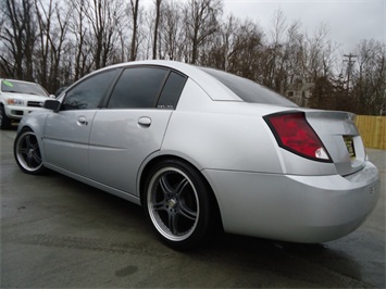 2004 Saturn Ion 2   - Photo 12 - Cincinnati, OH 45255