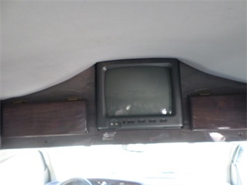 2001 Chevrolet Express Cargo 1500   - Photo 17 - Cincinnati, OH 45255