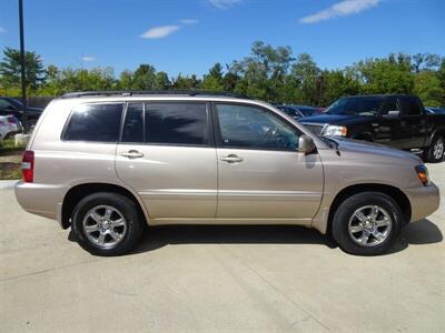 2004 Toyota Highlander Base V6 - Photo 24 - Cincinnati, OH 45255