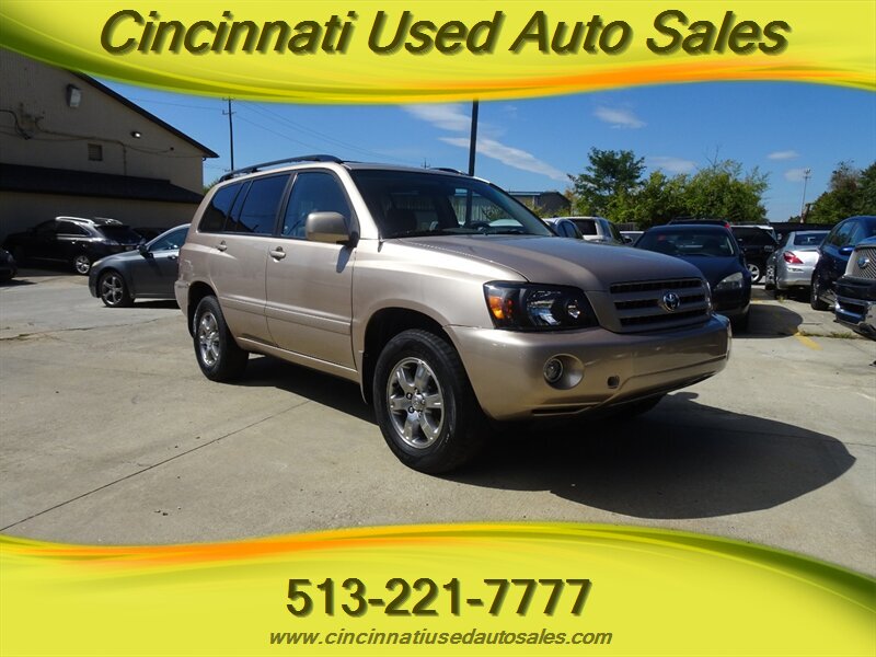 2004 Toyota Highlander  Base V6 - Photo 1 - Cincinnati, OH 45255