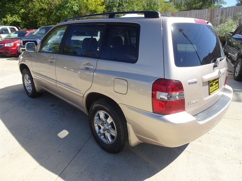 2004 Toyota Highlander Base V6 - Photo 14 - Cincinnati, OH 45255