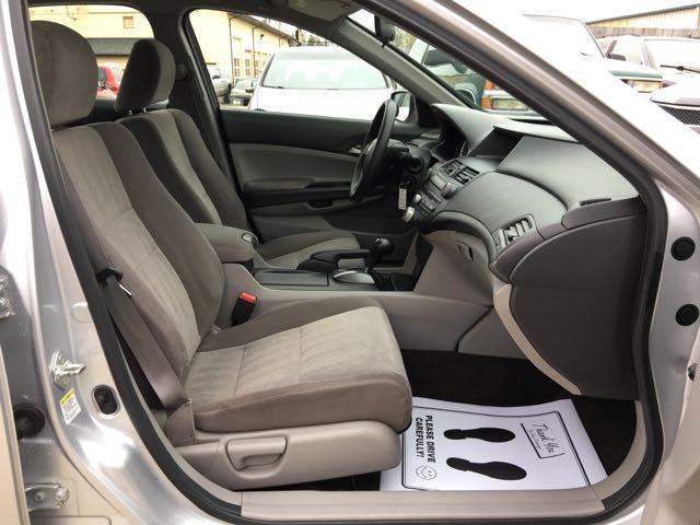 2010 Honda Accord LX - Photo 8 - Cincinnati, OH 45255
