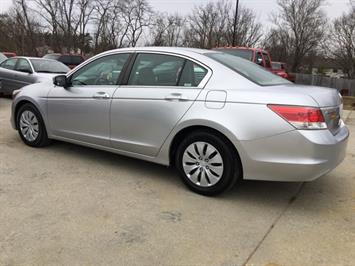 2010 Honda Accord LX   - Photo 4 - Cincinnati, OH 45255