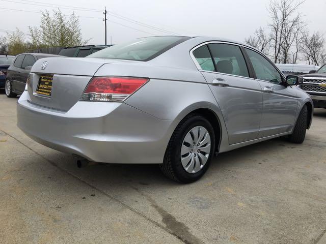 2010 Honda Accord LX - Photo 12 - Cincinnati, OH 45255