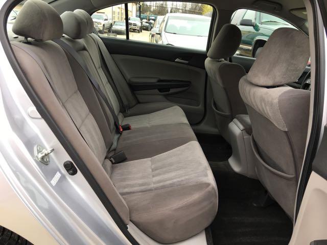 2010 Honda Accord LX - Photo 9 - Cincinnati, OH 45255