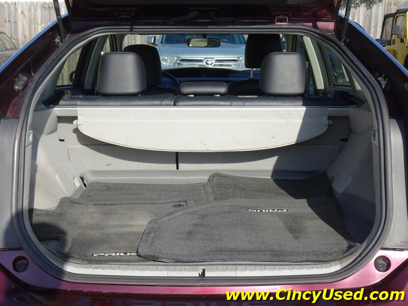 2013 Toyota Prius Three - Photo 25 - Cincinnati, OH 45255