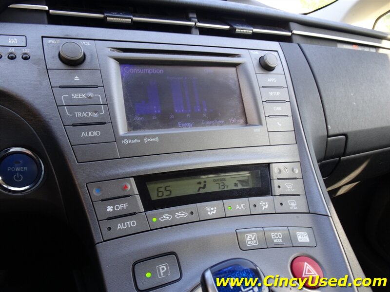 2013 Toyota Prius Three - Photo 18 - Cincinnati, OH 45255