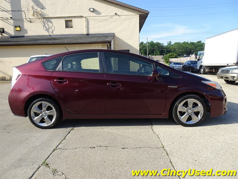 2013 Toyota Prius Three - Photo 6 - Cincinnati, OH 45255