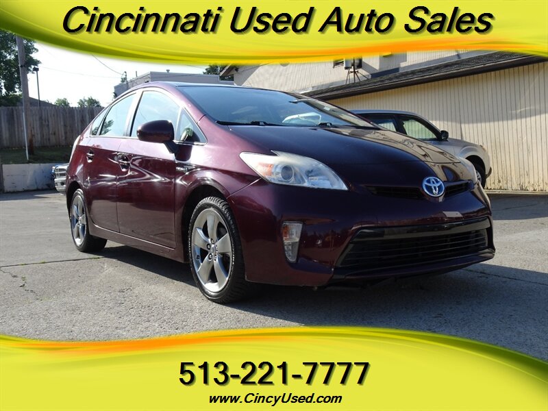 2013 Toyota Prius Three - Photo 1 - Cincinnati, OH 45255
