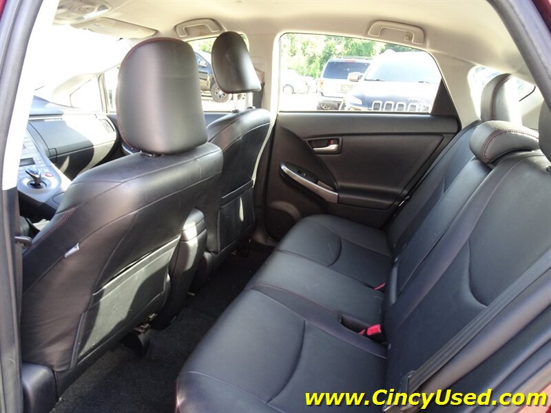 2013 Toyota Prius Three - Photo 13 - Cincinnati, OH 45255