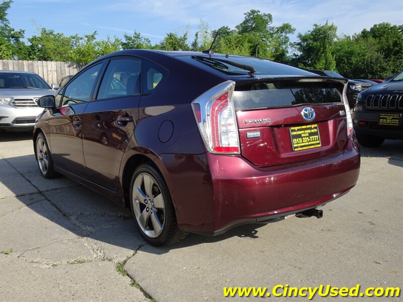 2013 Toyota Prius Three - Photo 10 - Cincinnati, OH 45255