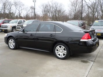 2010 Chevrolet Impala LT   - Photo 4 - Cincinnati, OH 45255