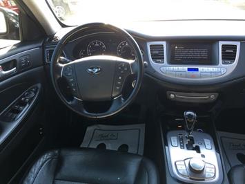 2012 Hyundai Genesis 4.6L V8   - Photo 7 - Cincinnati, OH 45255