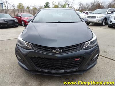 2018 Chevrolet Cruze LT Manual   - Photo 2 - Cincinnati, OH 45255