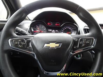 2018 Chevrolet Cruze LT Manual   - Photo 19 - Cincinnati, OH 45255