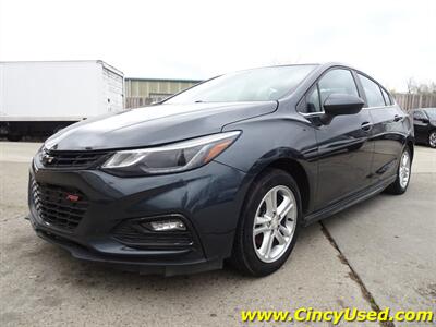 2018 Chevrolet Cruze LT Manual   - Photo 3 - Cincinnati, OH 45255