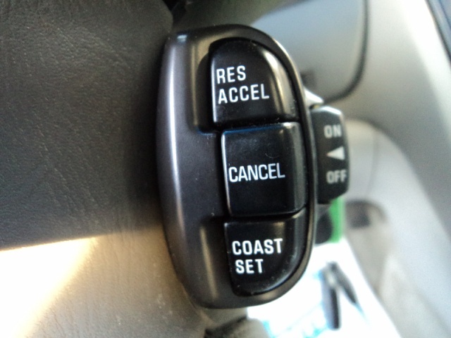 2000 NISSAN MAXIMA GLE - Photo 16 - Cincinnati, OH 45255