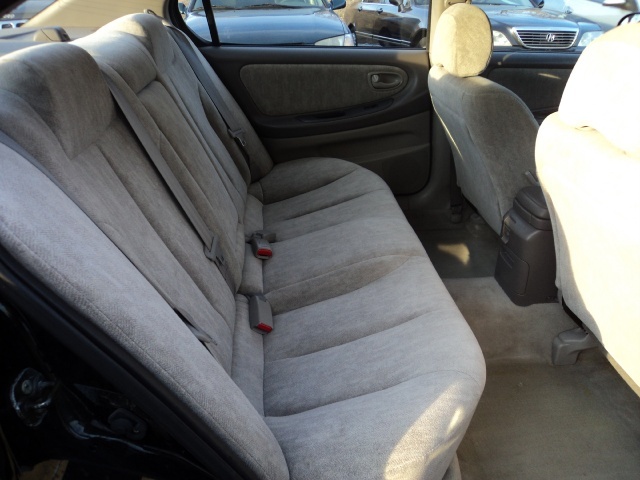 2000 NISSAN MAXIMA GLE - Photo 8 - Cincinnati, OH 45255