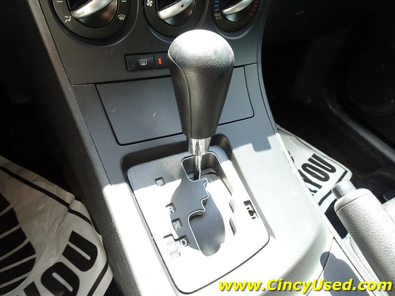 2012 Mazda Mazda3 i Sport - Photo 16 - Cincinnati, OH 45255