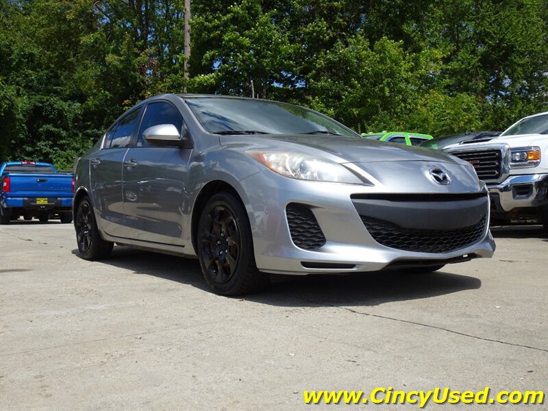 2012 Mazda Mazda3 i Sport - Photo 4 - Cincinnati, OH 45255