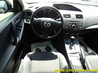 2012 Mazda Mazda3 i Sport   - Photo 10 - Cincinnati, OH 45255