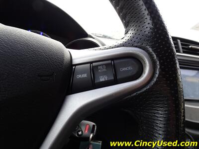 2012 Honda Fit Sport   - Photo 16 - Cincinnati, OH 45255