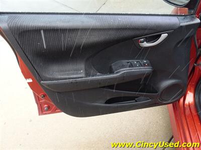 2012 Honda Fit Sport   - Photo 20 - Cincinnati, OH 45255