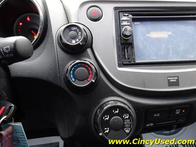 2012 Honda Fit Sport   - Photo 19 - Cincinnati, OH 45255