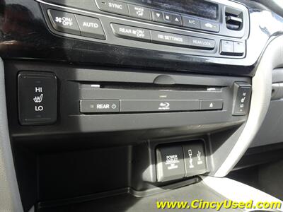 2017 Honda Pilot Touring   - Photo 20 - Cincinnati, OH 45255