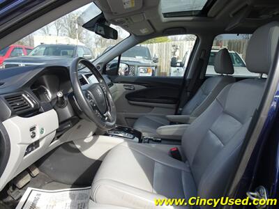 2017 Honda Pilot Touring   - Photo 10 - Cincinnati, OH 45255