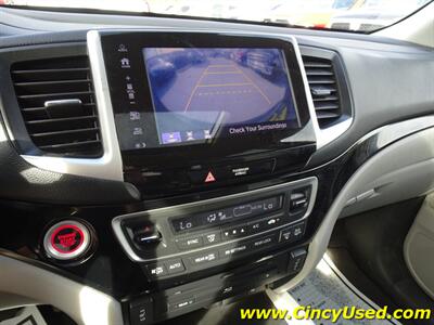 2017 Honda Pilot Touring   - Photo 19 - Cincinnati, OH 45255