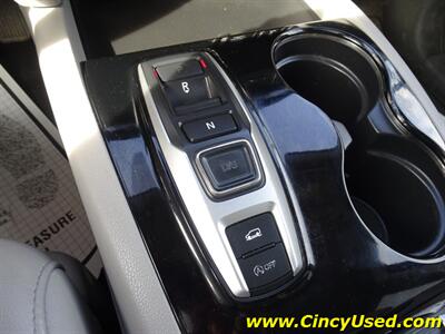 2017 Honda Pilot Touring   - Photo 17 - Cincinnati, OH 45255