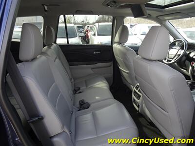 2017 Honda Pilot Touring   - Photo 14 - Cincinnati, OH 45255