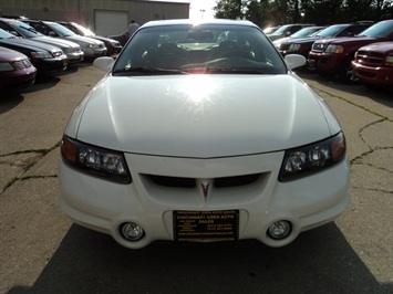 2001 Pontiac Bonneville SSEi   - Photo 2 - Cincinnati, OH 45255