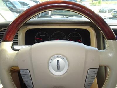 2005 Lincoln Aviator Luxury   - Photo 18 - Cincinnati, OH 45255